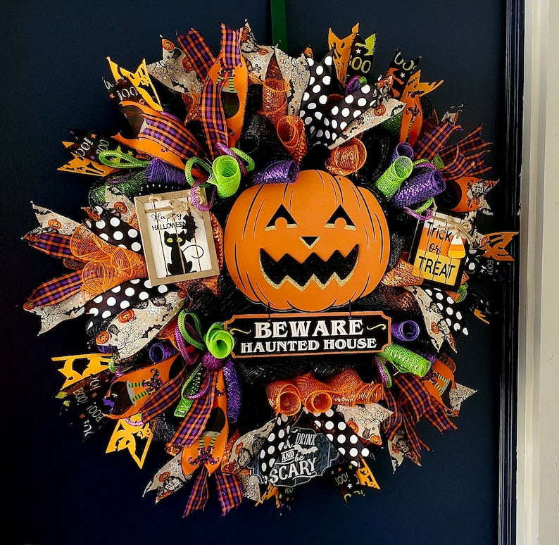 Whimsical Haunted House Halloween Wreath, Pumpkin Wreath, Front Door Halloween wreath