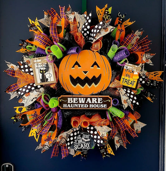 Whimsical Haunted House Halloween Wreath, Pumpkin Wreath, Front Door Halloween wreath