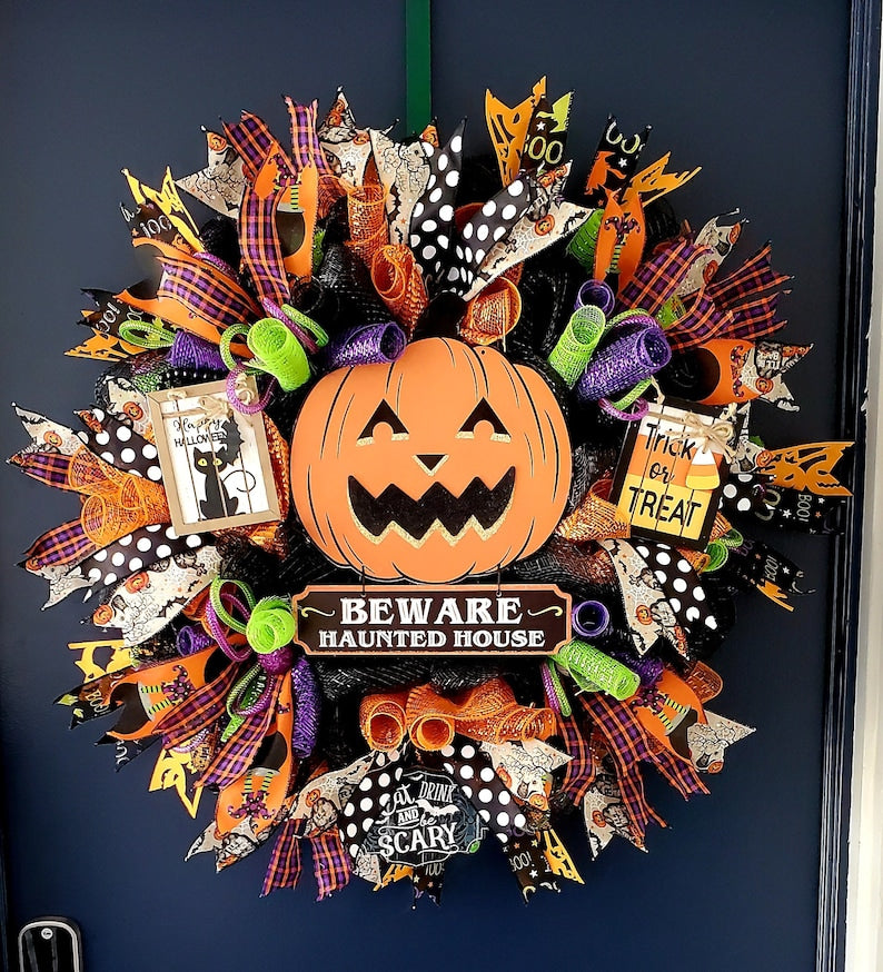Whimsical Haunted House Halloween Wreath, Pumpkin Wreath, Front Door Halloween wreath