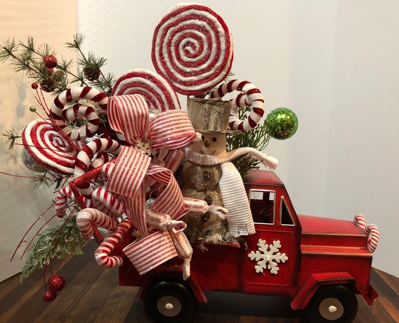 Christmas Truck, Christmas Decor, Christmas centerpiece, Red truck decor