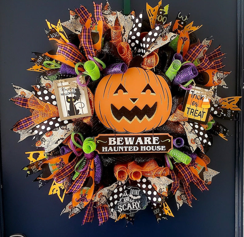 Whimsical Haunted House Halloween Wreath, Pumpkin Wreath, Front Door Halloween wreath