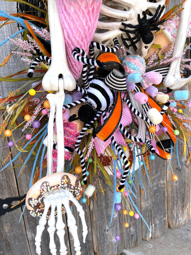 Deluxe Halloween Wreath, Deluxe Skeleton Wreath, Skeleton Wreath, Skeleton Sweet Wreath, Halloween Sweet Wreath, Halloween Decor, Mr. Bones