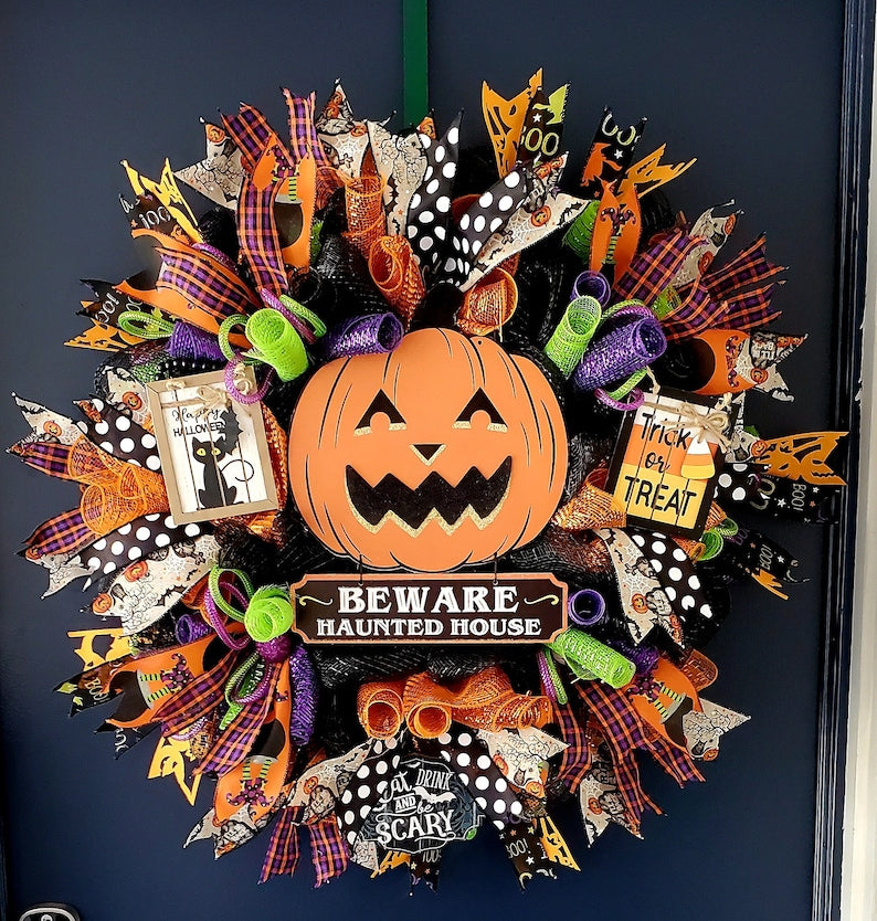 Whimsical Haunted House Halloween Wreath, Pumpkin Wreath, Front Door Halloween wreath