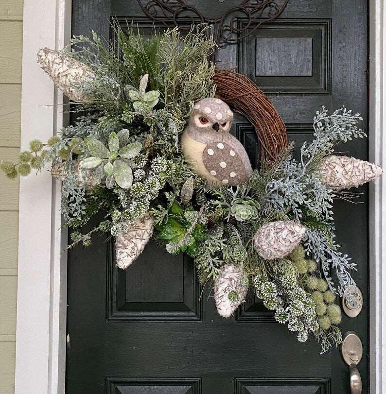 Winter wreath, icy succulents , owl, winter wreath with owl, natural winter wreath