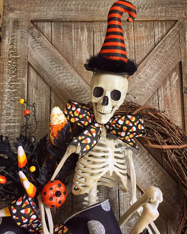 Halloween Wreath, Scary Halloween Wreath, Halloween Decor, Halloween Wreaths for Front Door, Skeleton Wreath, Outdoor Halloween Decorations