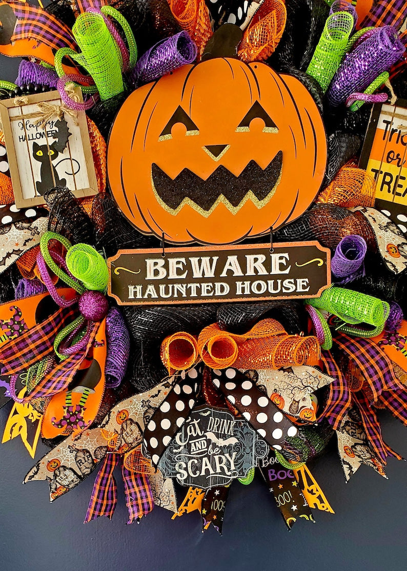 Whimsical Haunted House Halloween Wreath, Pumpkin Wreath, Front Door Halloween wreath