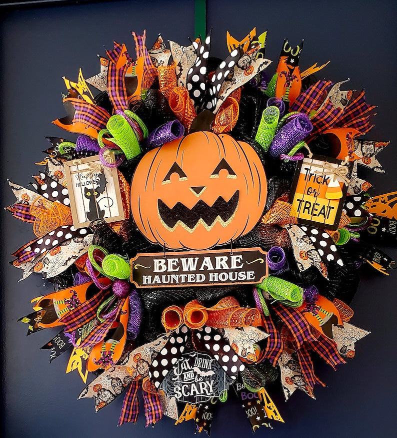 Whimsical Haunted House Halloween Wreath, Pumpkin Wreath, Front Door Halloween wreath