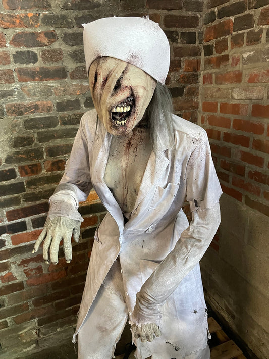 Rotating Nurse