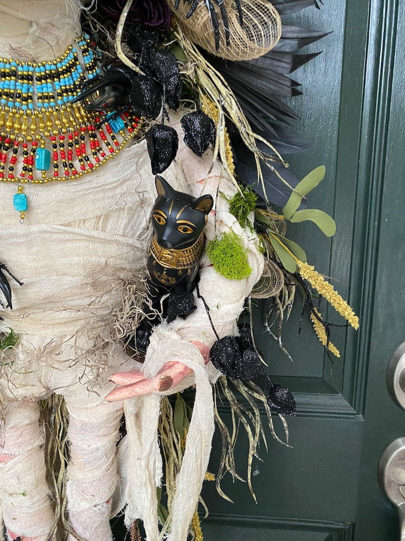MUMMY , Mummy Wreath, Mummy Decor, Egyptian Mummy, cleopatra mummy