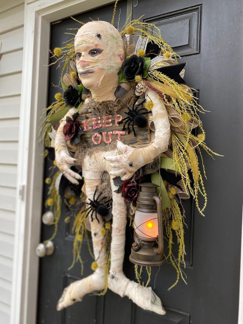 Mummy wreath, mummy attachment, spider wreath, scary wreath, scary Halloween decor, mummy, skeleton wreath, Halloween door swag, mummy, Fall