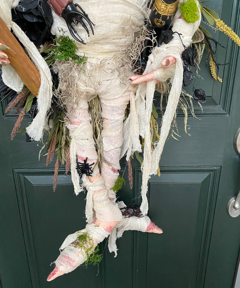 MUMMY , Mummy Wreath, Mummy Decor, Egyptian Mummy, cleopatra mummy